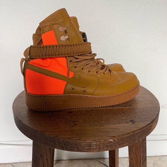Size 8.5 - Nike SF Air Force 1 Desert Ochre - Picture 4 of 7